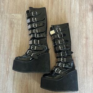Demonia Swing-135s